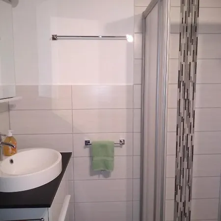 3 Mit Terrasse, Box-bett, Kl Extra Zi Mit Einzelbett, Tresor Apartman Dahme