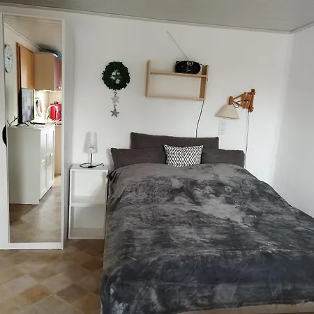 3 Mit Terrasse, Box-bett, Kl Extra Zi Mit Einzelbett, Tresor Apartment